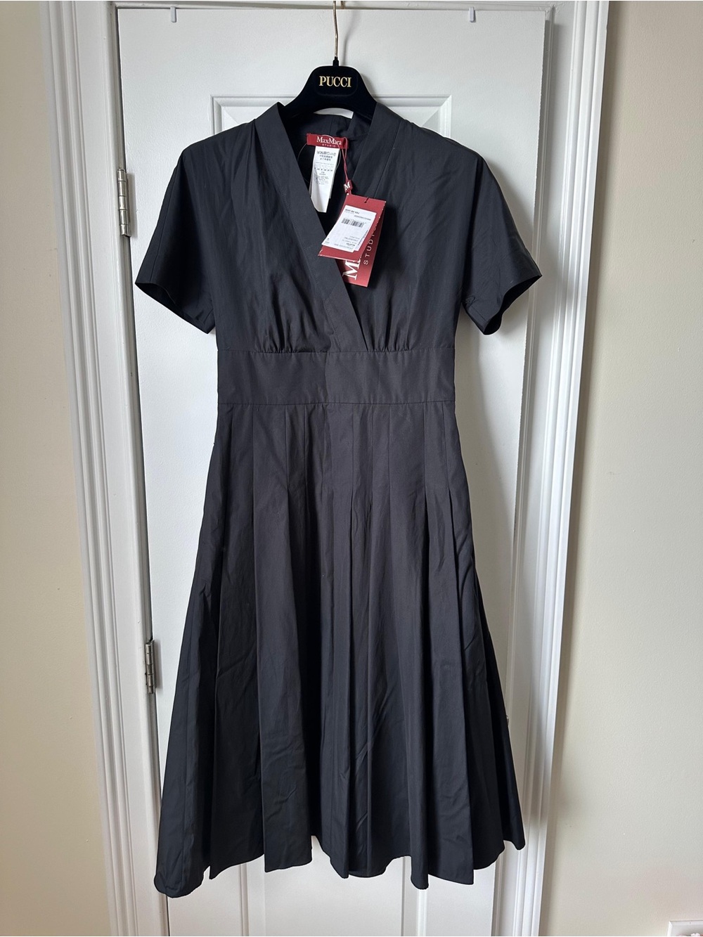 MaxMara Black V-Neck Short Sleeve Fit-and-Flare Dress